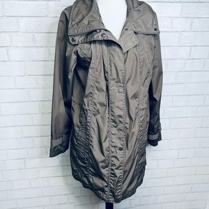 Travelsmith rain coat jacket large outdoors olive hooded waterproof adjustable